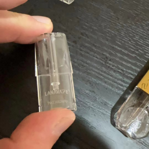 LANA 晶透系列注油空倉 全面封殺漏油隱患 讓每一次注油皆是從容優雅的享受 演繹深沉尊貴的呼吸美學 家防漏緩衝結構 台灣現貨秒發